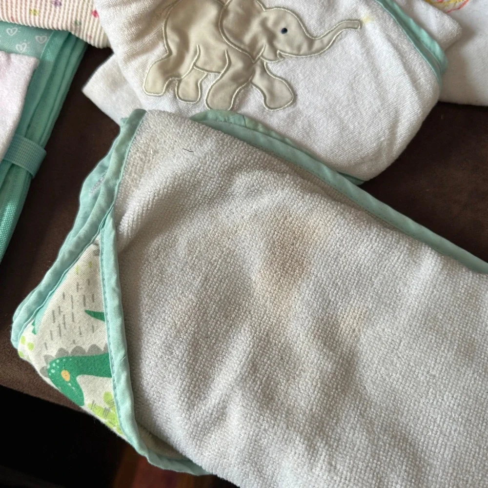 Baby Bath & Grooming Bundle Frida Safety 1st Pampers Towels Changing Pad 15+ Pc‎